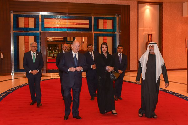 His Highness the Aga Khan is welcomed to the UAE by Government Ministers and Jamati Leaders   2018-01-22